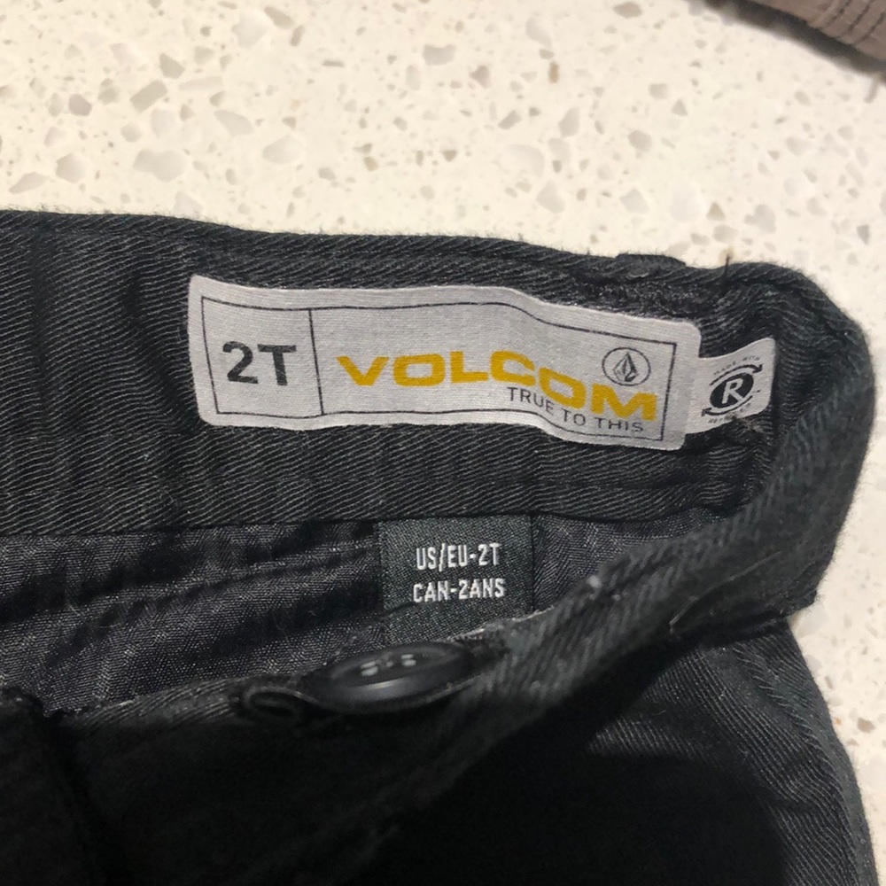 Volcom - Picture 2 of 4